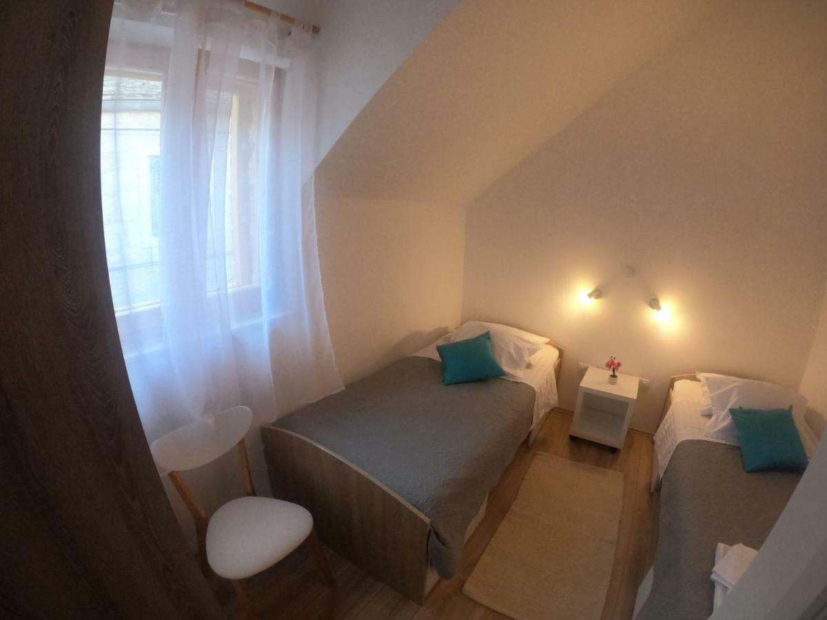Apartment Vesna プリモシュテン エクステリア 写真